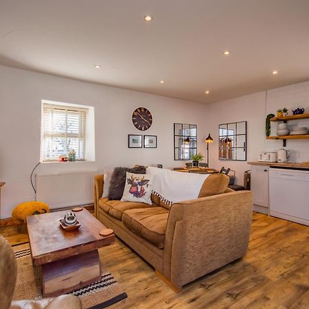 Cosy Farm Conversion In The Heart Of Pembrokeshire Maenclochog Extérieur photo