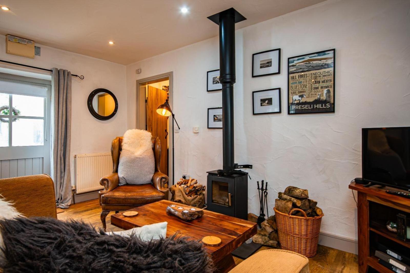 Cosy Farm Conversion In The Heart Of Pembrokeshire Maenclochog Extérieur photo